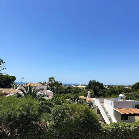 Apartment Bright 2-br With Spacious Terrace & Sea Views