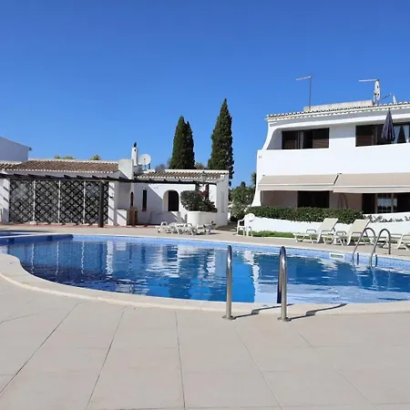 Bright 2-br With Spacious Terrace & Sea Views